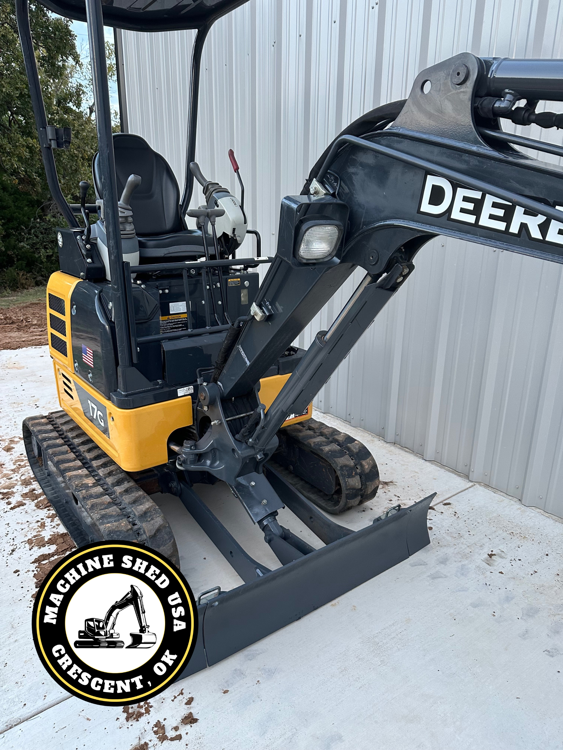 SOLD-2021 John Deere 17G