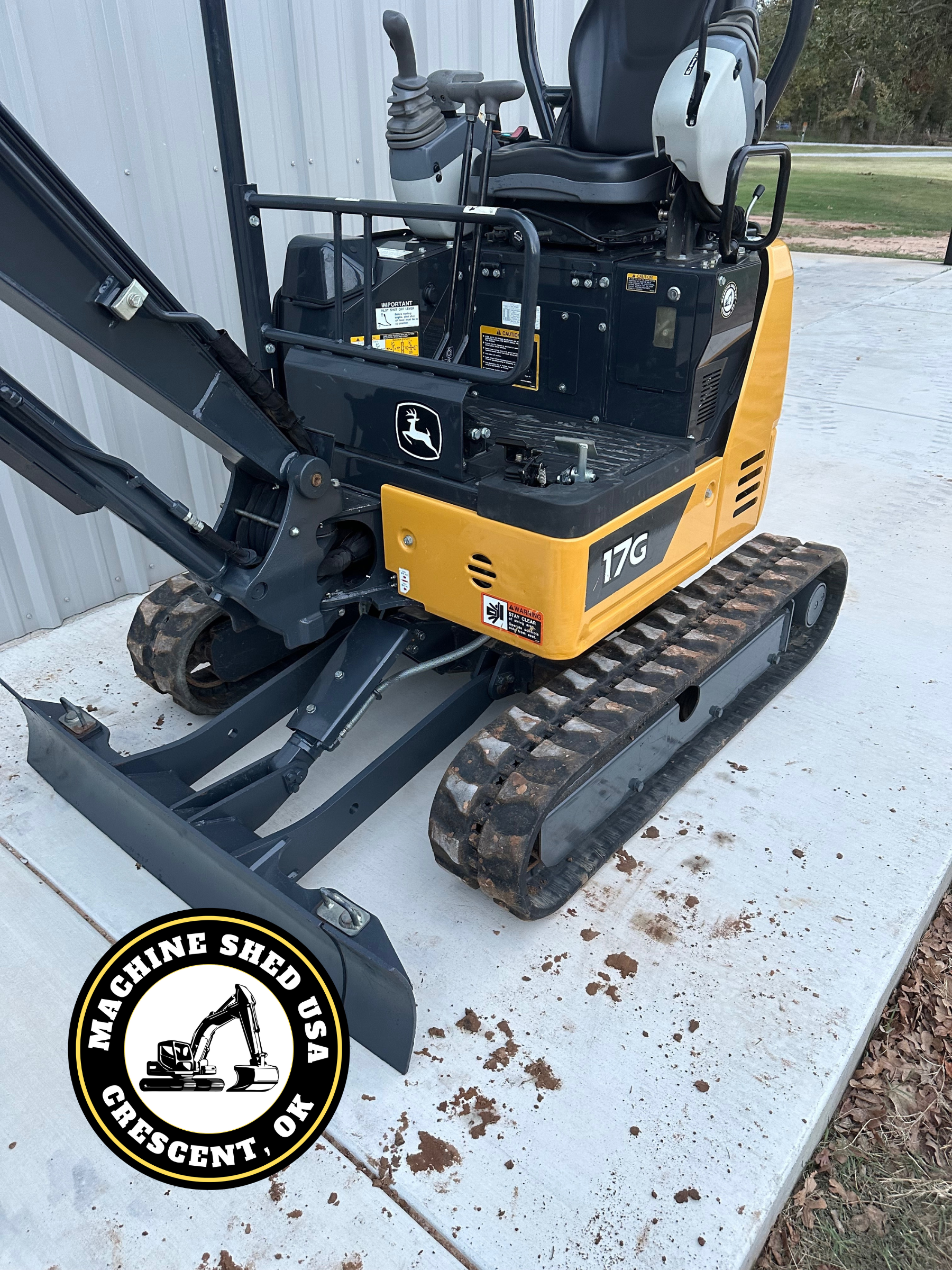SOLD-2021 John Deere 17G