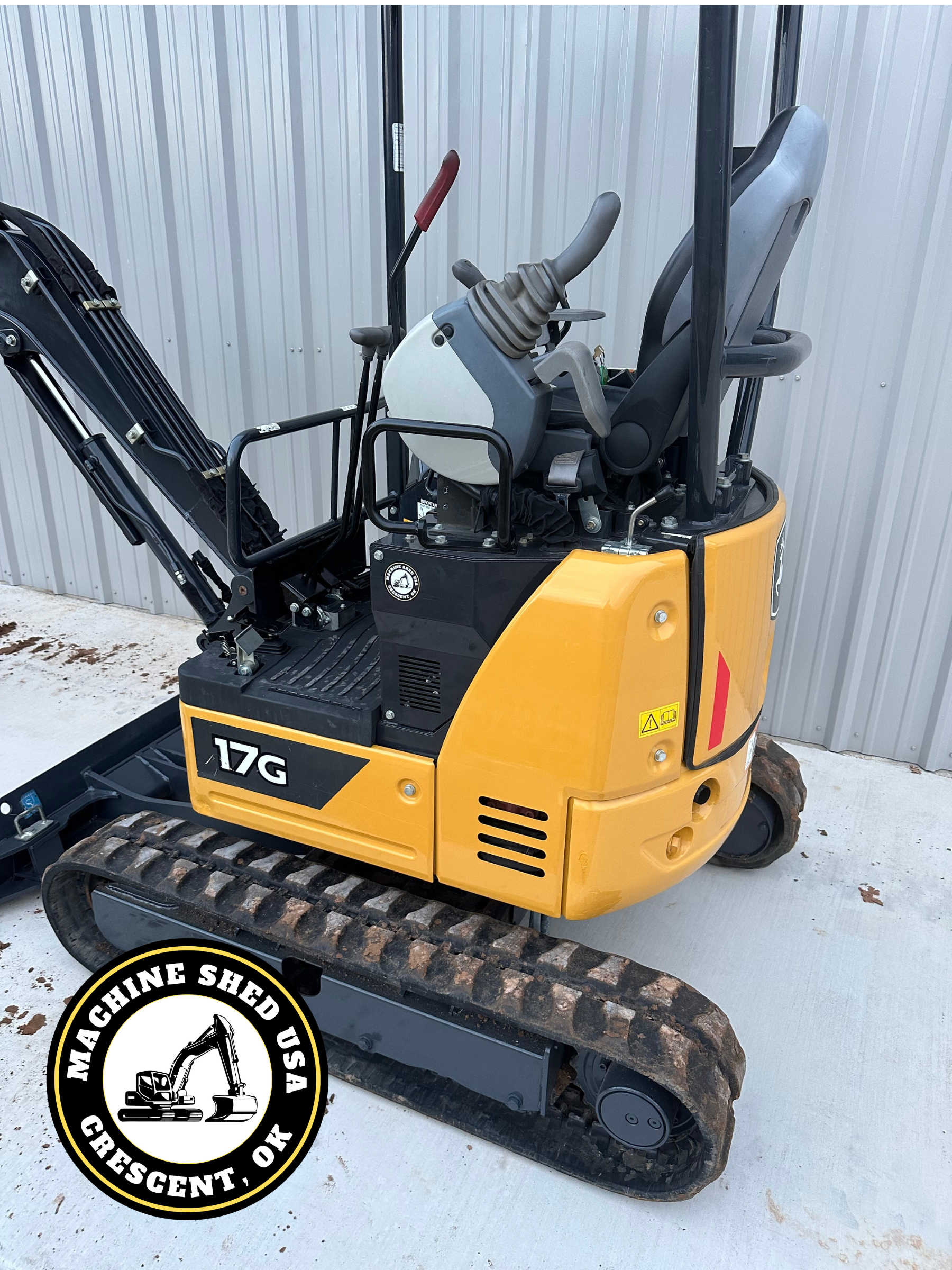SOLD-2021 John Deere 17G