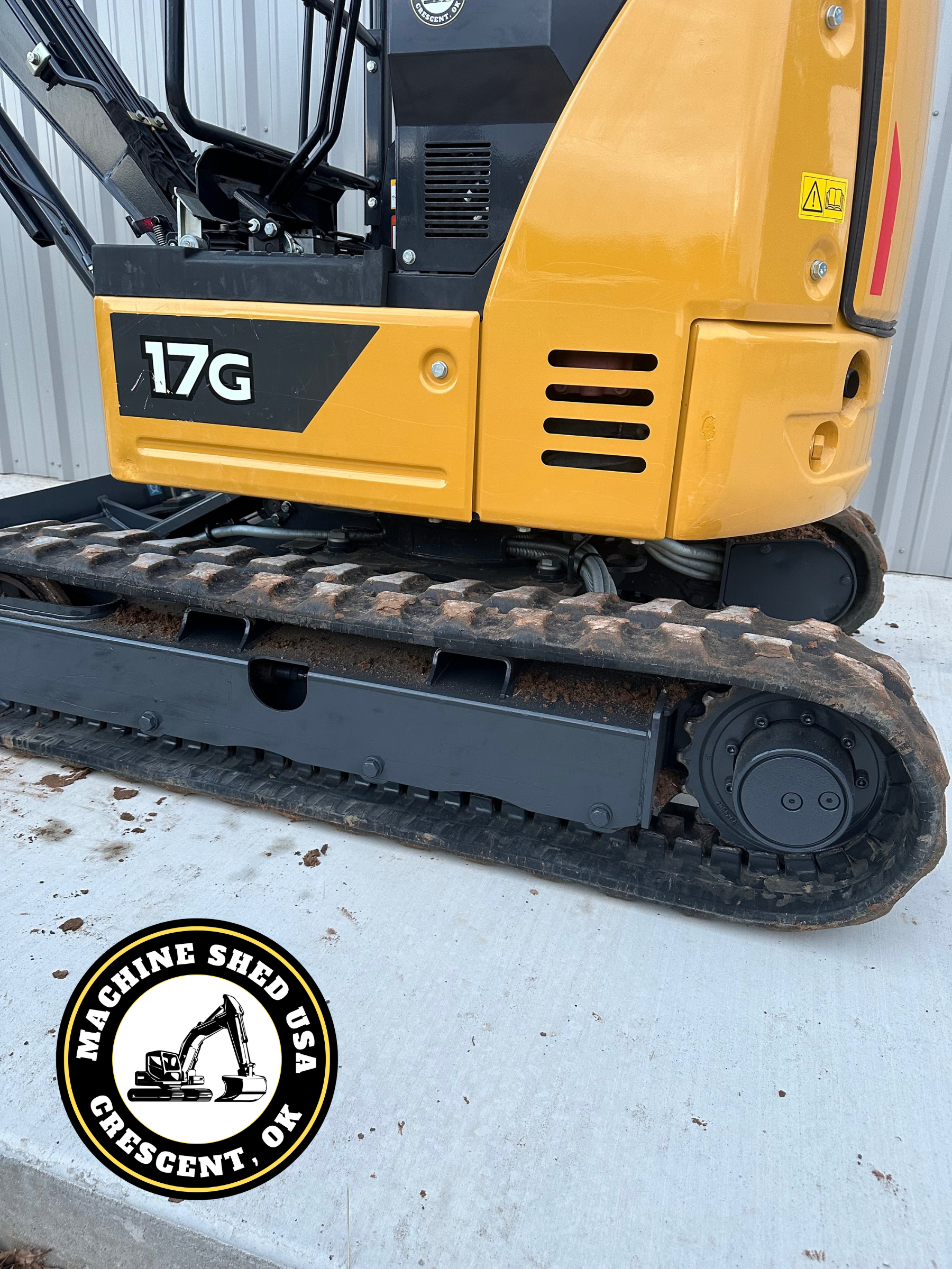 SOLD-2021 John Deere 17G