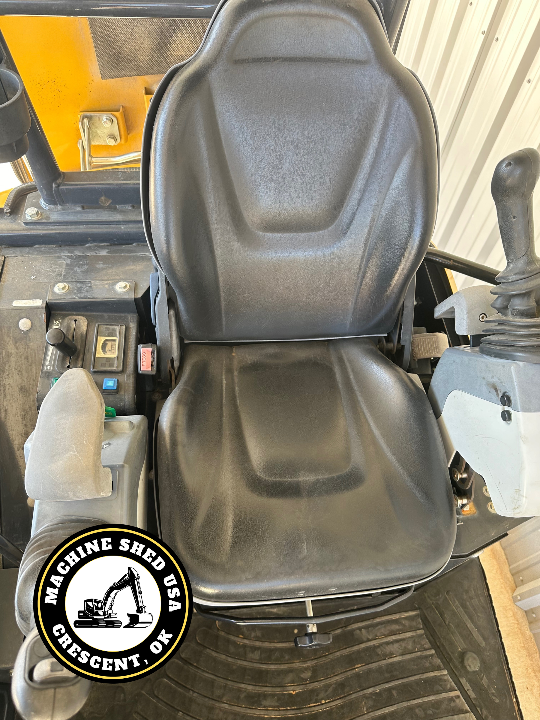 SOLD-2020 John Deere 26G