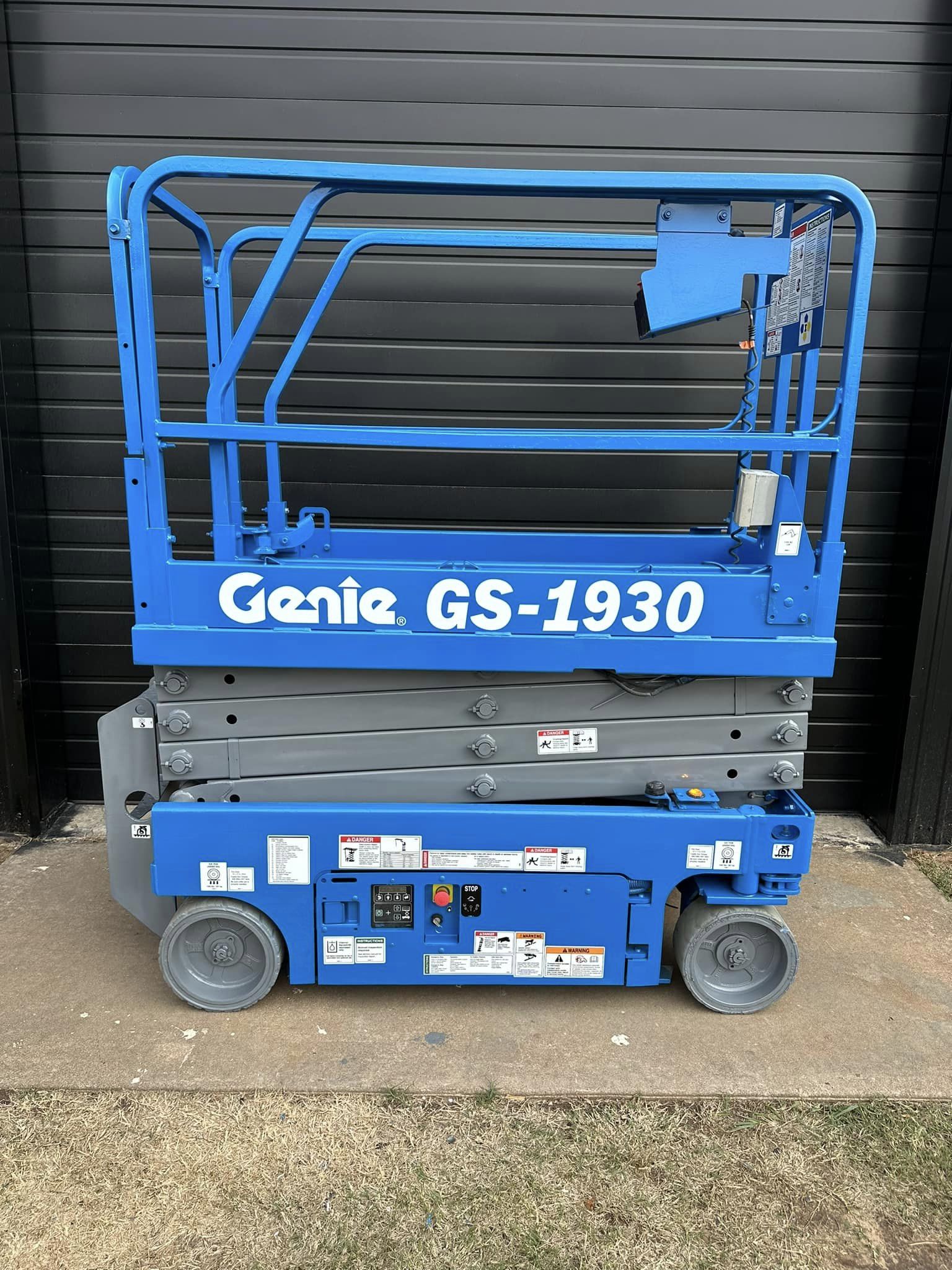 SOLD-2015 Genie GS-1930 Scissor Lift