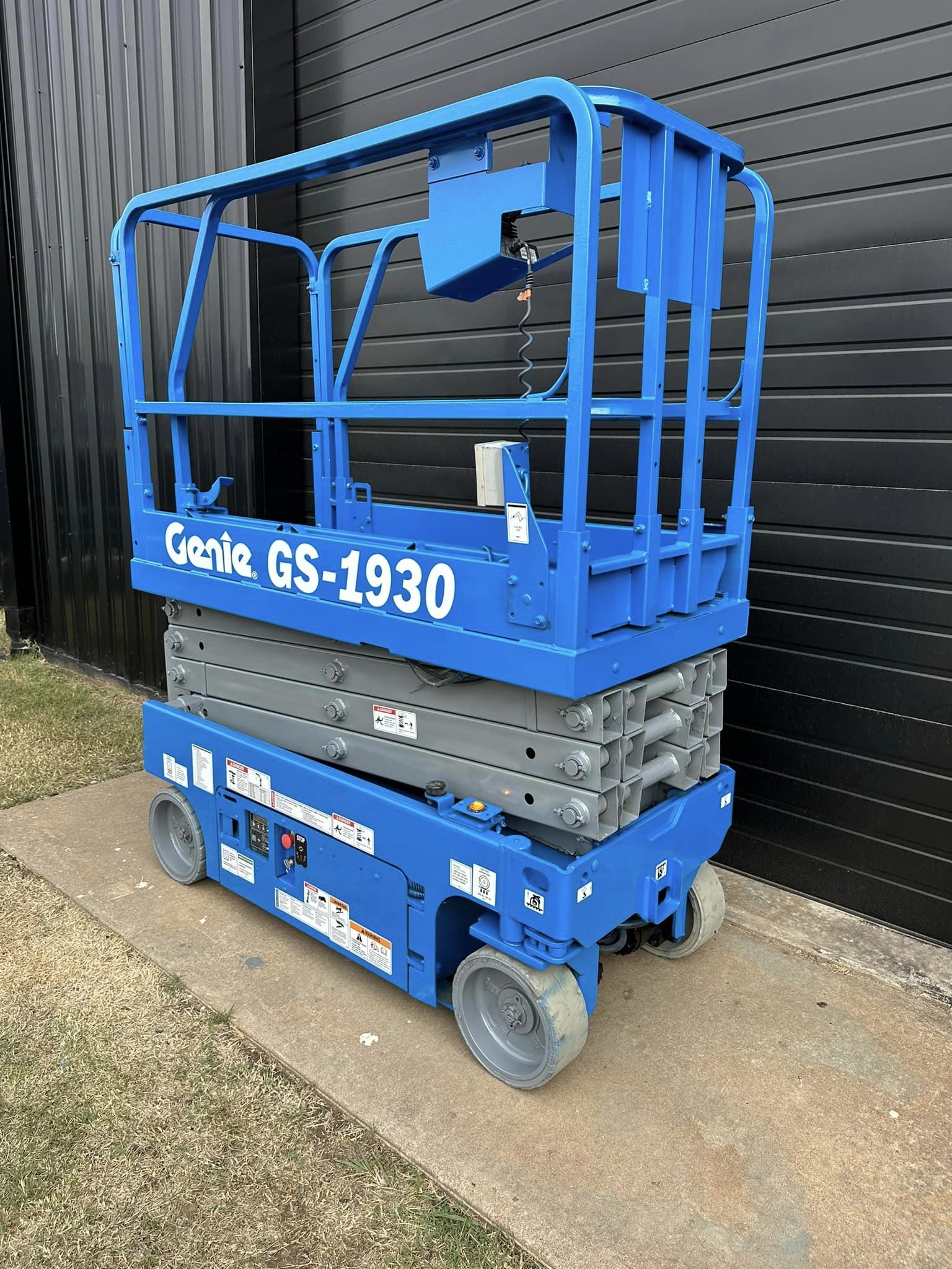 SOLD-2015 Genie GS-1930 Scissor Lift